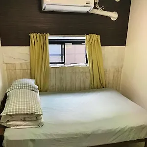 Lucky Hostal